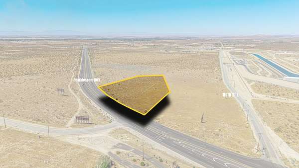 3 Acres of Residential Land for Sale in Pearblossom, California