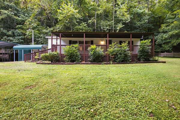 2 Acres of Land with Home for Sale in Goodlettsville, Tennessee