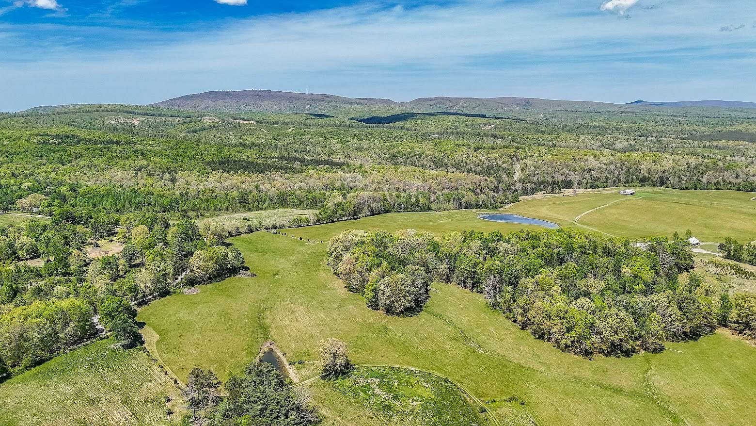 2.1 Acres of Land with Home for Sale in Grandview, Tennessee