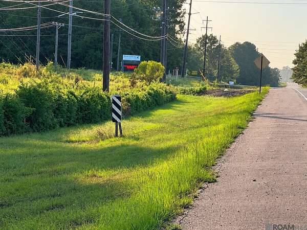 10.6 Acres of Land for Sale in Greensburg, Louisiana