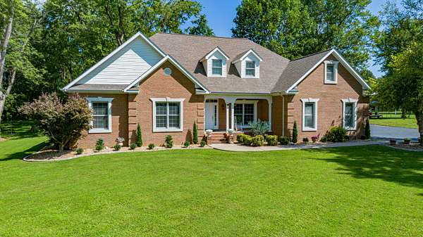 3.69 Acres of Land with Home for Sale in Paducah, Kentucky