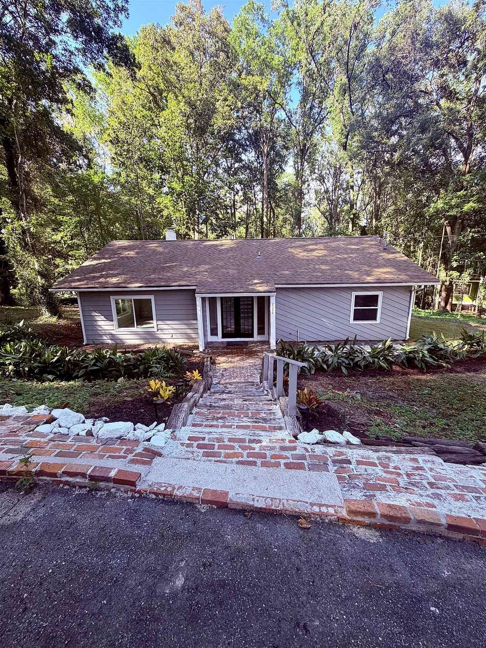 1.78 Acres of Land with Home for Sale in Tallahassee, Florida