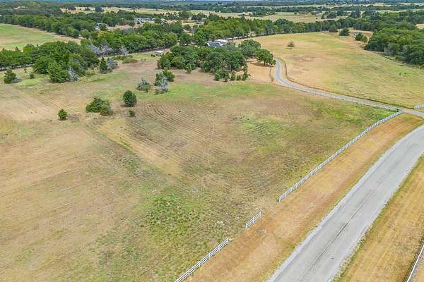 4.69 Acres of Residential Land for Sale in Whitesboro, Texas