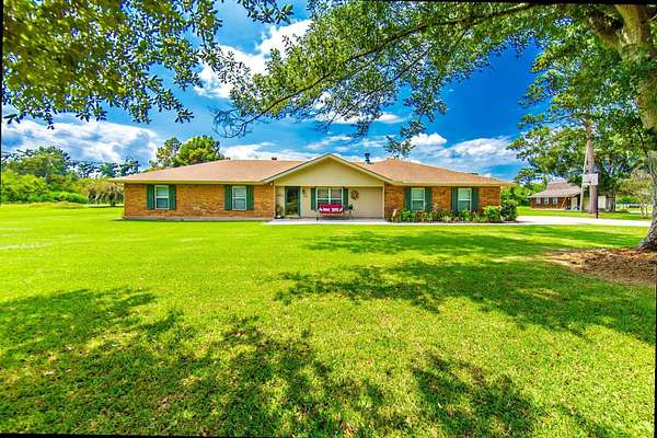 2 Acres of Land with Home for Sale in Houma, Louisiana