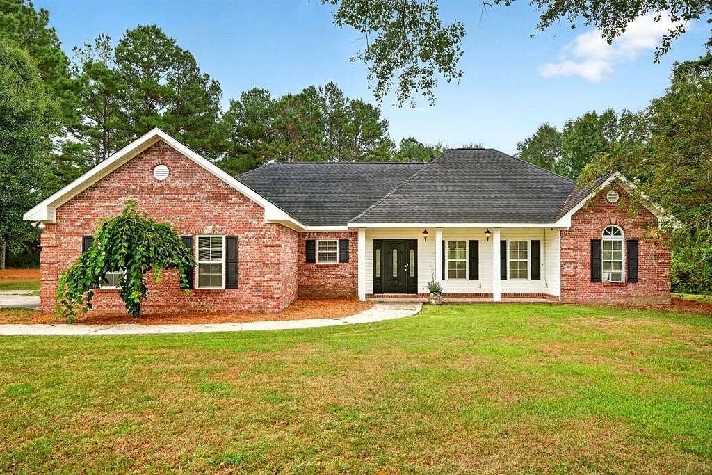 2 Acres of Land with Home for Sale in Waynesboro, Mississippi