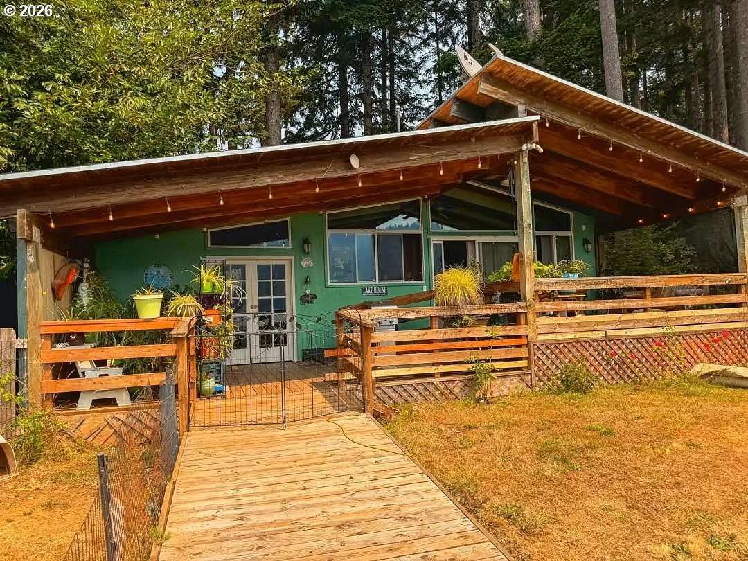 1.8 Acres of Land with Home for Sale in Lakeside, Oregon