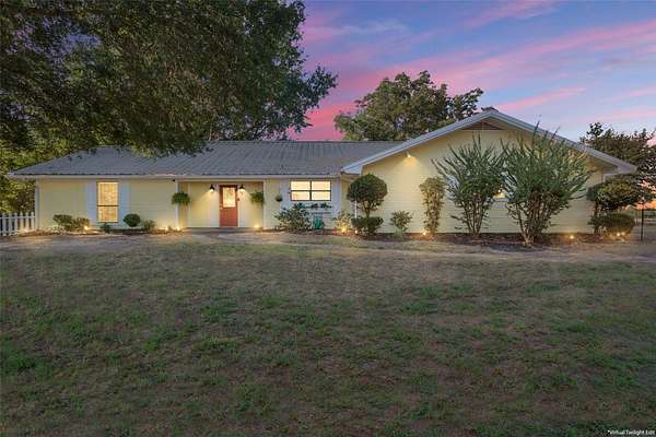 6 Acres of Land with Home for Sale in Fairfield, Texas