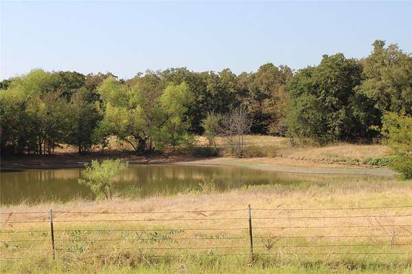 20 Acres of Recreational & Residential Land for Sale in Paradise, Texas