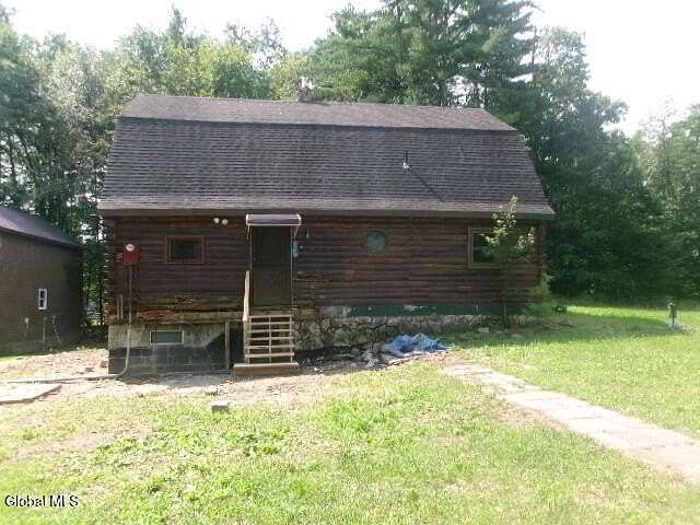 5.44 Acres of Land with Home for Auction in Hampton, New York