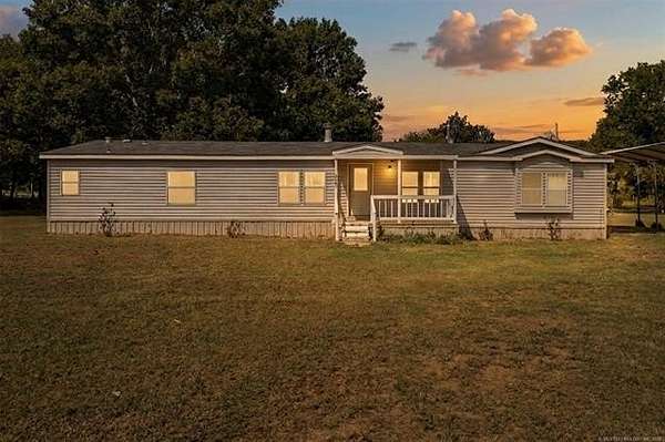 10 Acres of Land with Home for Sale in Skiatook, Oklahoma