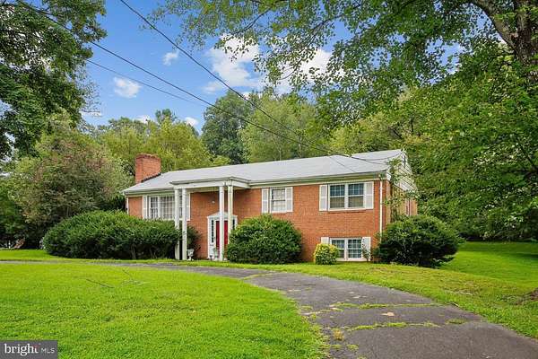 1.28 Acres of Residential Land for Sale in Vienna, Virginia