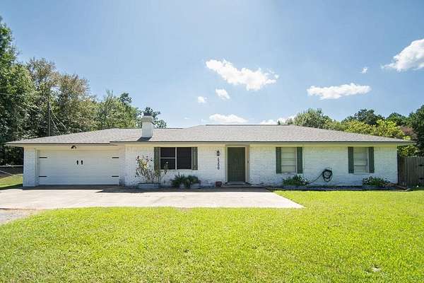 3 Acres of Improved Residential Land for Sale in Lumberton, Texas