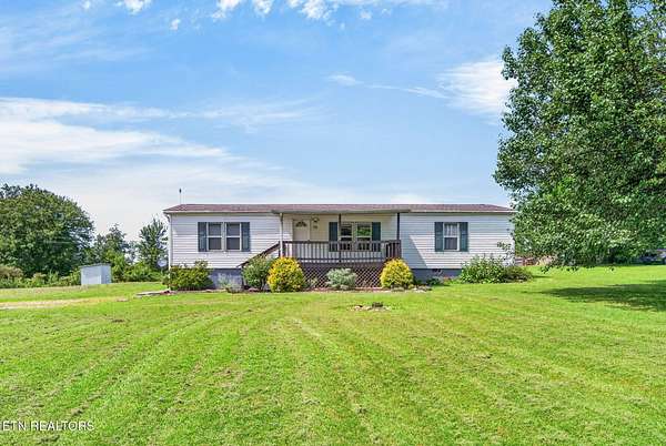 1.6 Acres of Land with Home for Sale in Crossville, Tennessee