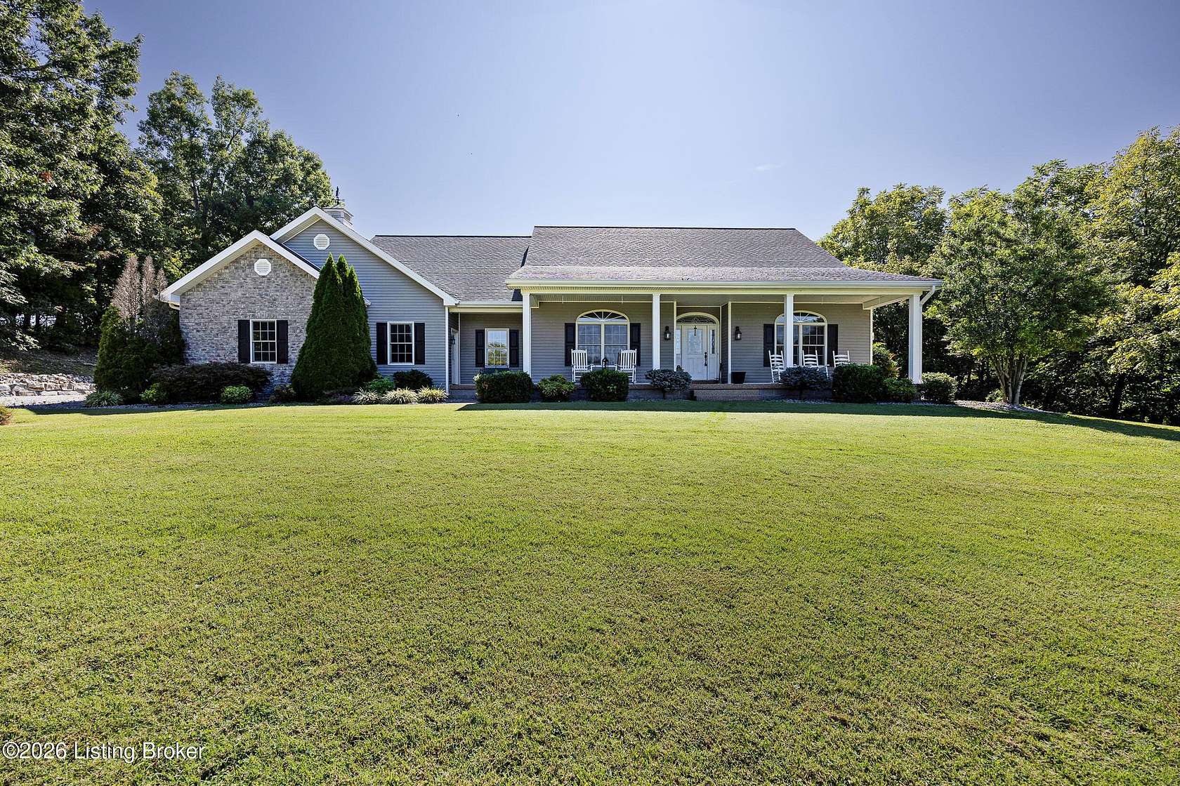 5 Acres of Land with Home for Sale in Springfield, Kentucky