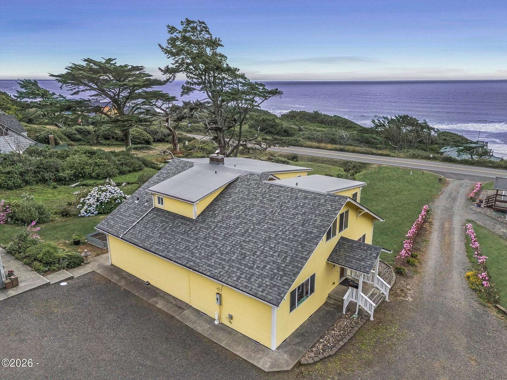 1.5 Acres of Land with Home for Sale in Yachats, Oregon