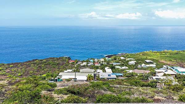 0.34 Acres of Residential Land for Sale in Captain Cook, Hawaii