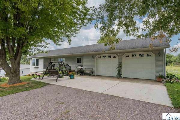 44 Acres of Agricultural Land with Home for Sale in Courtland, Minnesota