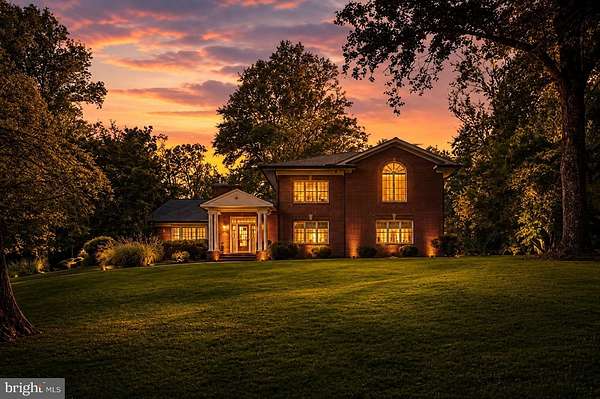 2.88 Acres of Land with Home for Lease in Potomac, Maryland