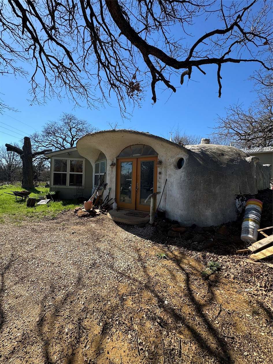 6.56 Acres of Land with Home for Sale in Gainesville, Texas