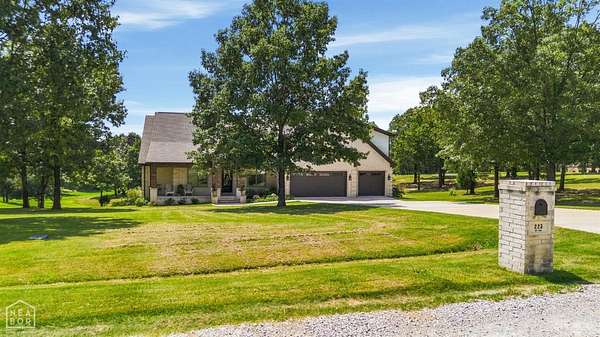 2.9 Acres of Land with Home for Sale in Jonesboro, Arkansas