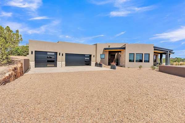 2.56 Acres of Land with Home for Sale in Santa Fe, New Mexico