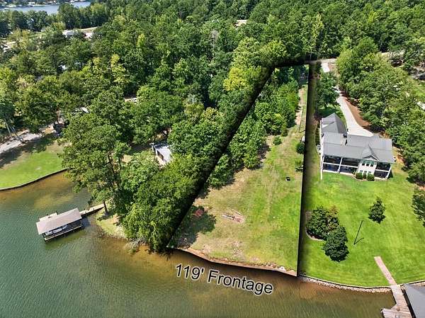 0.88 Acres of Residential Land for Sale in Milledgeville, Georgia
