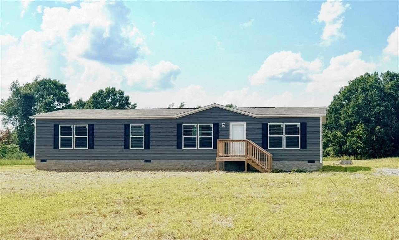 1.83 Acres of Land with Home for Sale in Adolphus, Kentucky