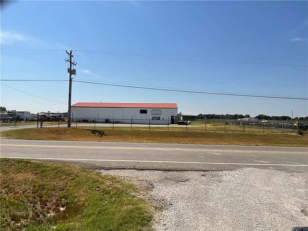 2.5 Acres of Improved Commercial Land for Sale in Grove, Oklahoma