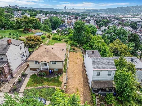 0.05 Acres of Residential Land for Sale in Pittsburgh, Pennsylvania