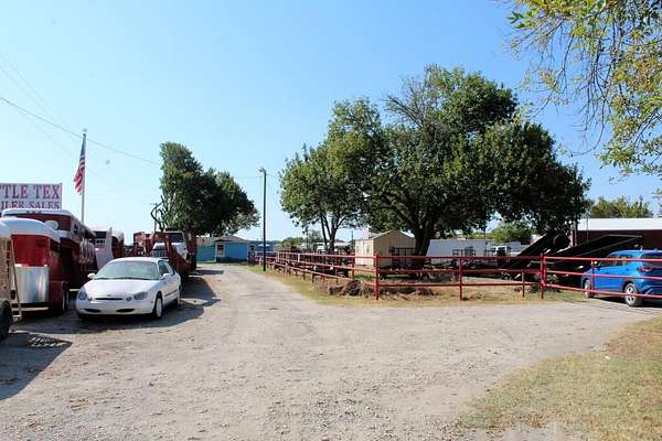 3.2 Acres of Improved Commercial Land for Sale in Kemp, Texas