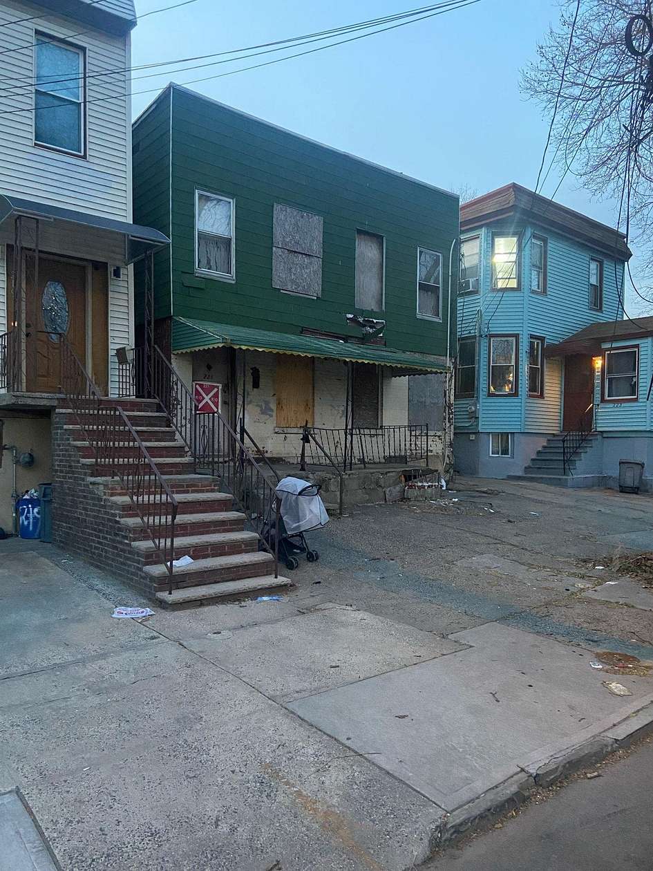 0.06 Acres of Residential Land for Sale in Jersey City, New Jersey