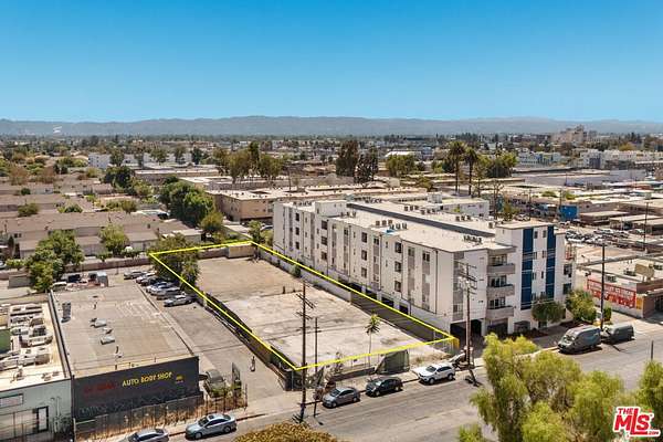 0.42 Acres of Land for Sale in Los Angeles, California