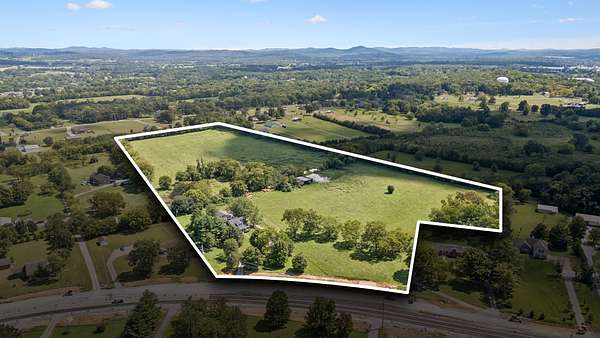 22.6 Acres of Land for Sale in Lebanon, Tennessee