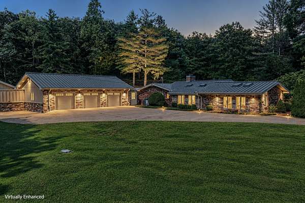 7 Acres of Land with Home for Sale in Nashville, Tennessee