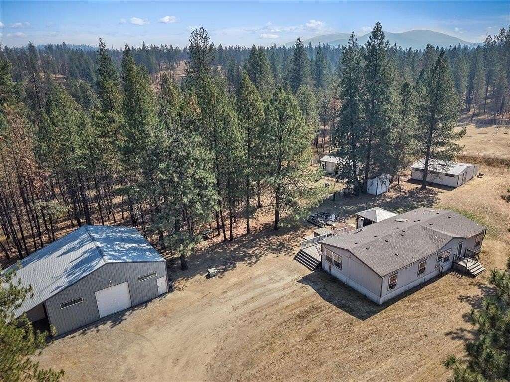 8 Acres of Land with Home for Sale in Elk, Washington