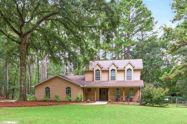 2.2 Acres of Land with Home for Sale in Tallahassee, Florida