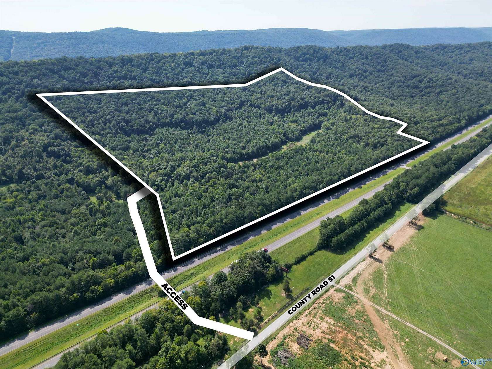 94 Acres of Recreational Land for Sale in Fort Payne, Alabama