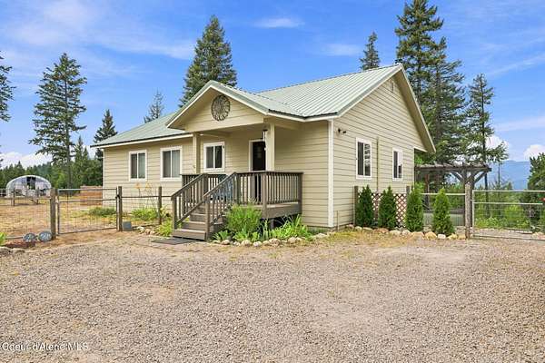 20 Acres of Recreational Land with Home for Sale in Newport, Washington