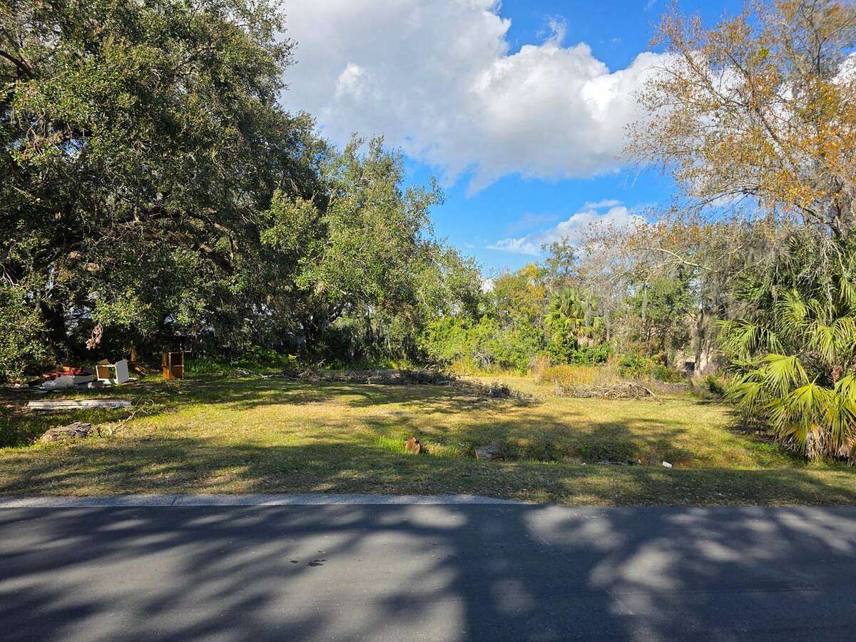 0.35 Acres of Commercial Land for Sale in Kissimmee, Florida