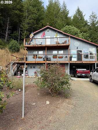 10 Acres of Land with Home for Sale in Coquille, Oregon