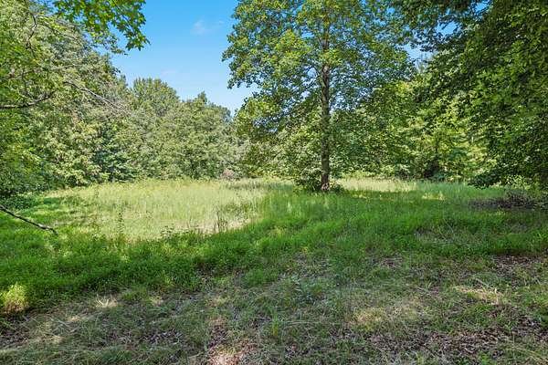 5.14 Acres of Residential Land for Auction in Pleasant View, Tennessee