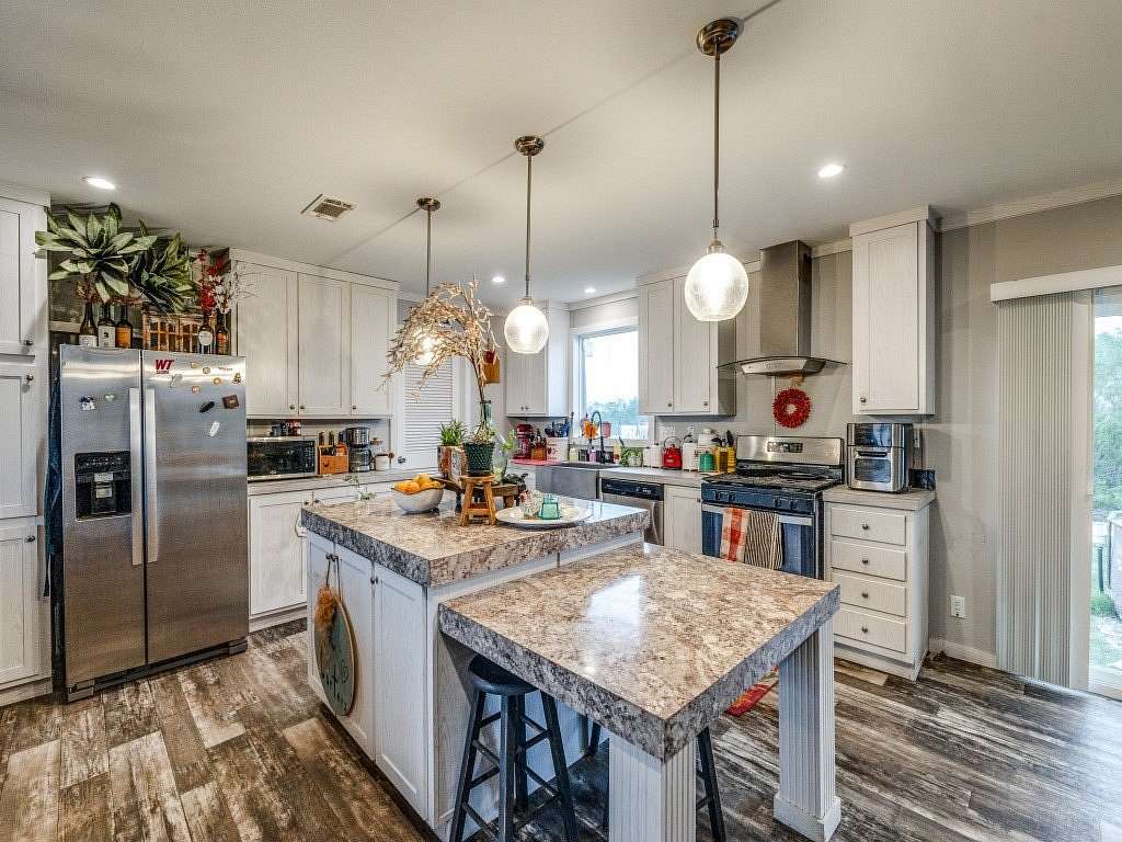 72 Acres of Recreational Land with Home for Sale in Pleasanton, Texas