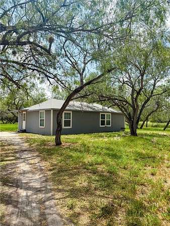 1.52 Acres of Land with Home for Sale in Skidmore, Texas