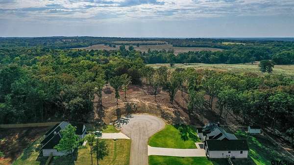 0.67 Acres of Residential Land for Sale in Lindale, Texas