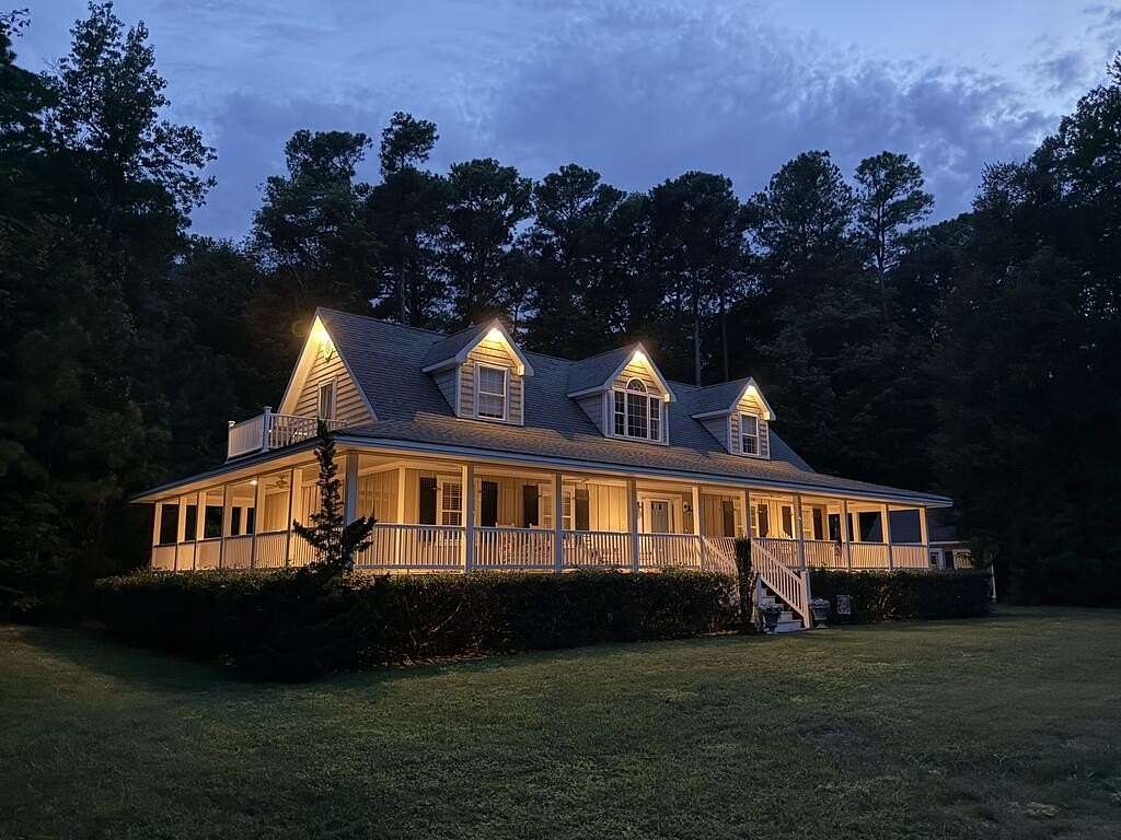 1.56 Acres of Land with Home for Sale in Deltaville, Virginia