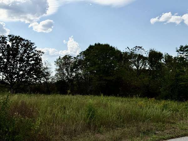 1 Acre of Residential Land for Sale in Cabool, Missouri