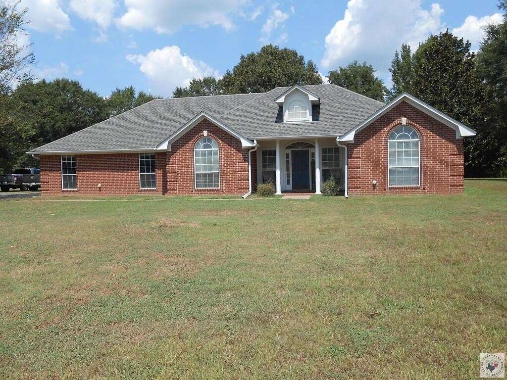 5 Acres of Land with Home for Sale in Fouke, Arkansas
