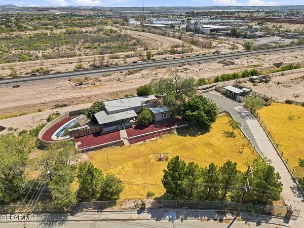 1.5 Acres of Land with Home for Sale in El Paso, Texas