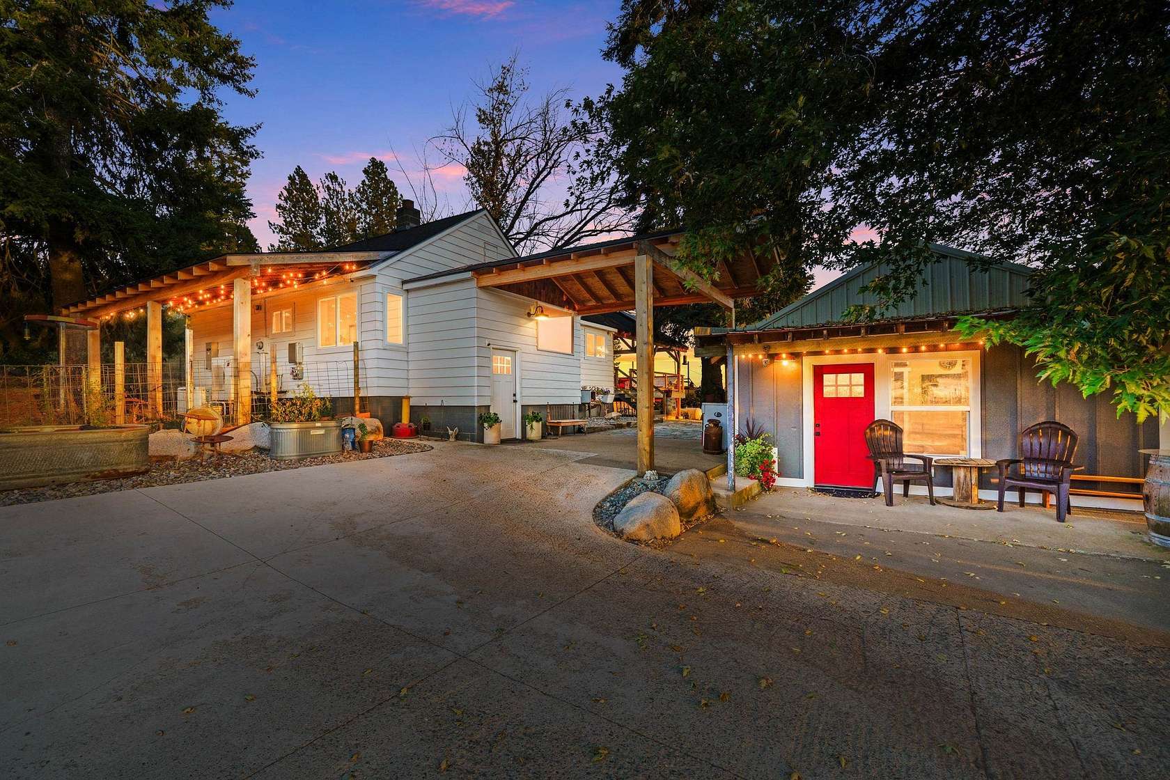 20 Acres of Agricultural Land with Home for Sale in Elk, Washington