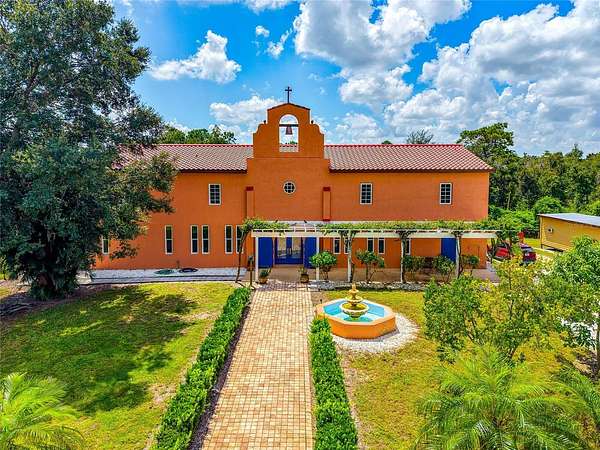 19.7 Acres of Land with Home for Sale in Bradenton, Florida
